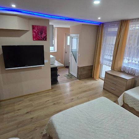 Fema Guest House Balchik Habitación foto