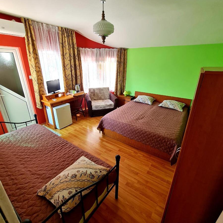 Fema Guest House Balchik Exterior foto