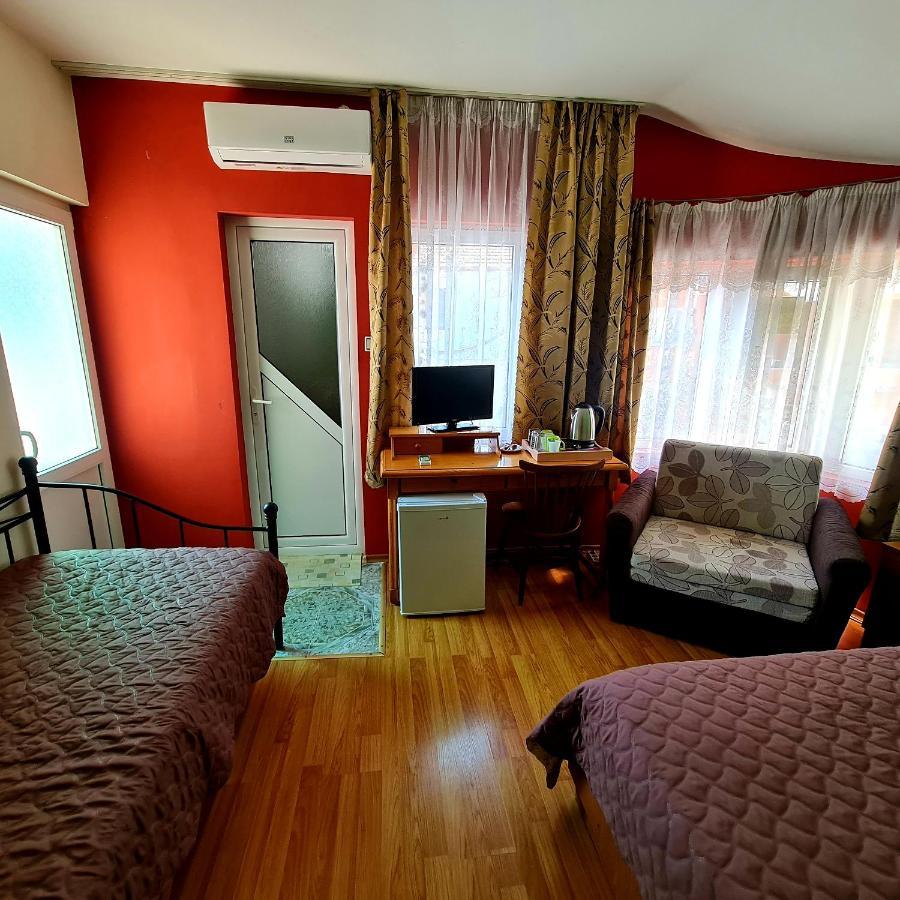 Fema Guest House Balchik Exterior foto