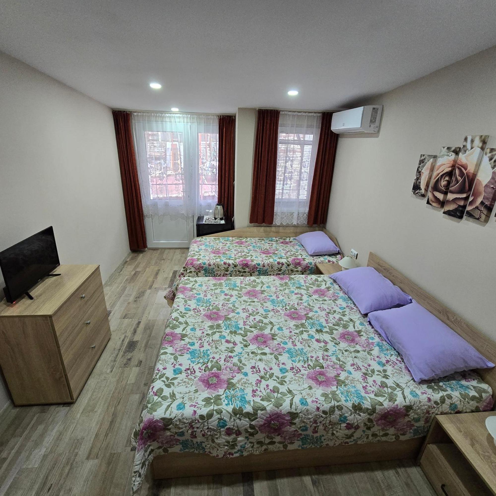 Fema Guest House Balchik Habitación foto