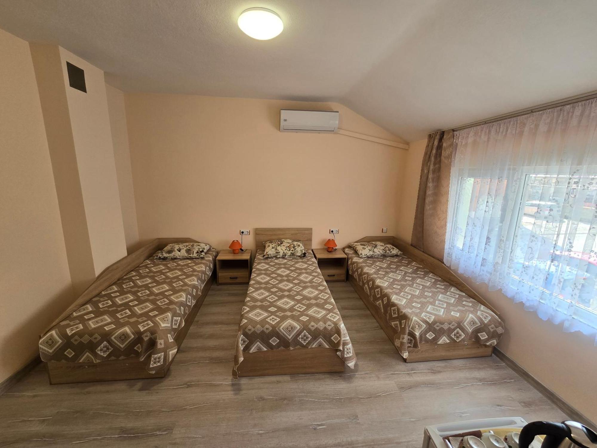 Fema Guest House Balchik Habitación foto